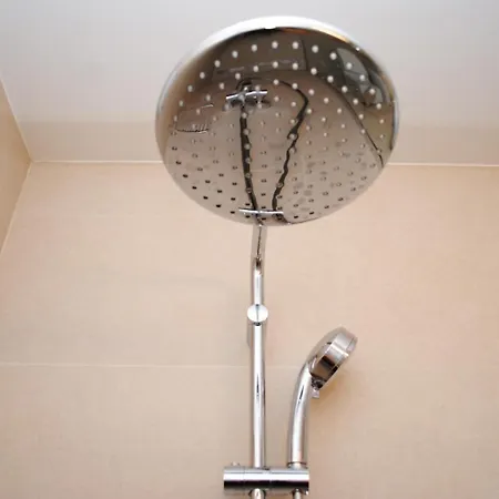 Dilk Gostinjska kuća 3*